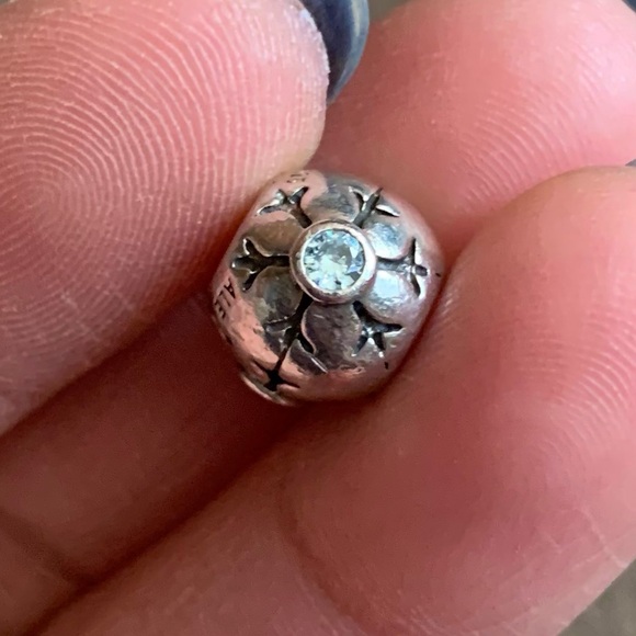 Retired Pandora Aqua Snowflake CZ Winter Bead Charm Christmas Snow EUC - Picture 2 of 7